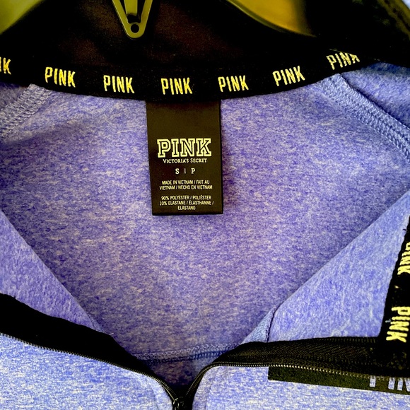 Victorias Secret PINK Women’s Small Long Sleeve Pullover Athletic Top - Picture 2 of 3